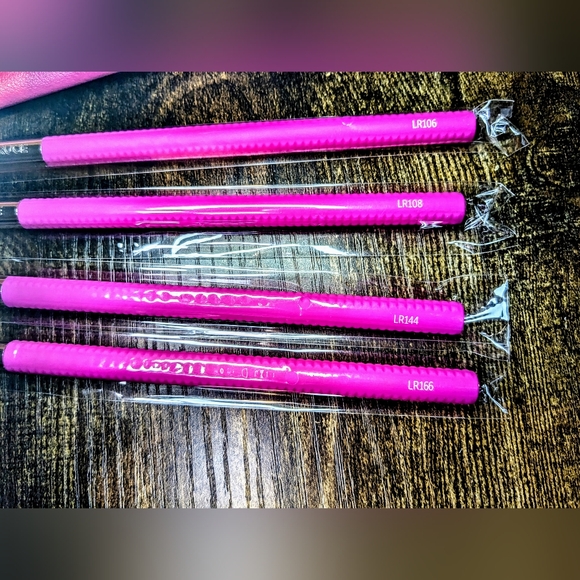 LARUCE BEAUTY Kayla 4-Piece Eye Makeup Brush Set - Picture 4 of 13